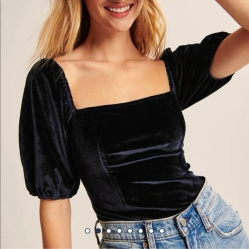 NWT ABERCROMBIE NAVY VELVET BLOUSE